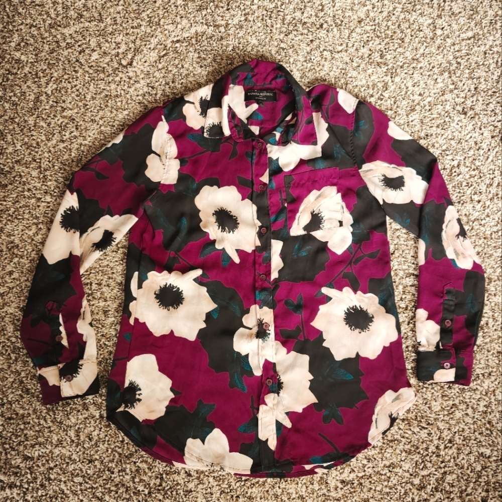Banana Republic Floral Long Sleeve Button Down Blouse